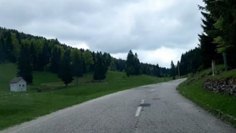 Road from Travnik to ski center Vlašić