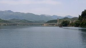 Jablaničko jezero - vožnja splavom