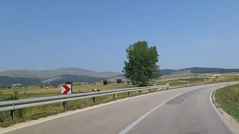 Road from Posušje to Tomislavgrad